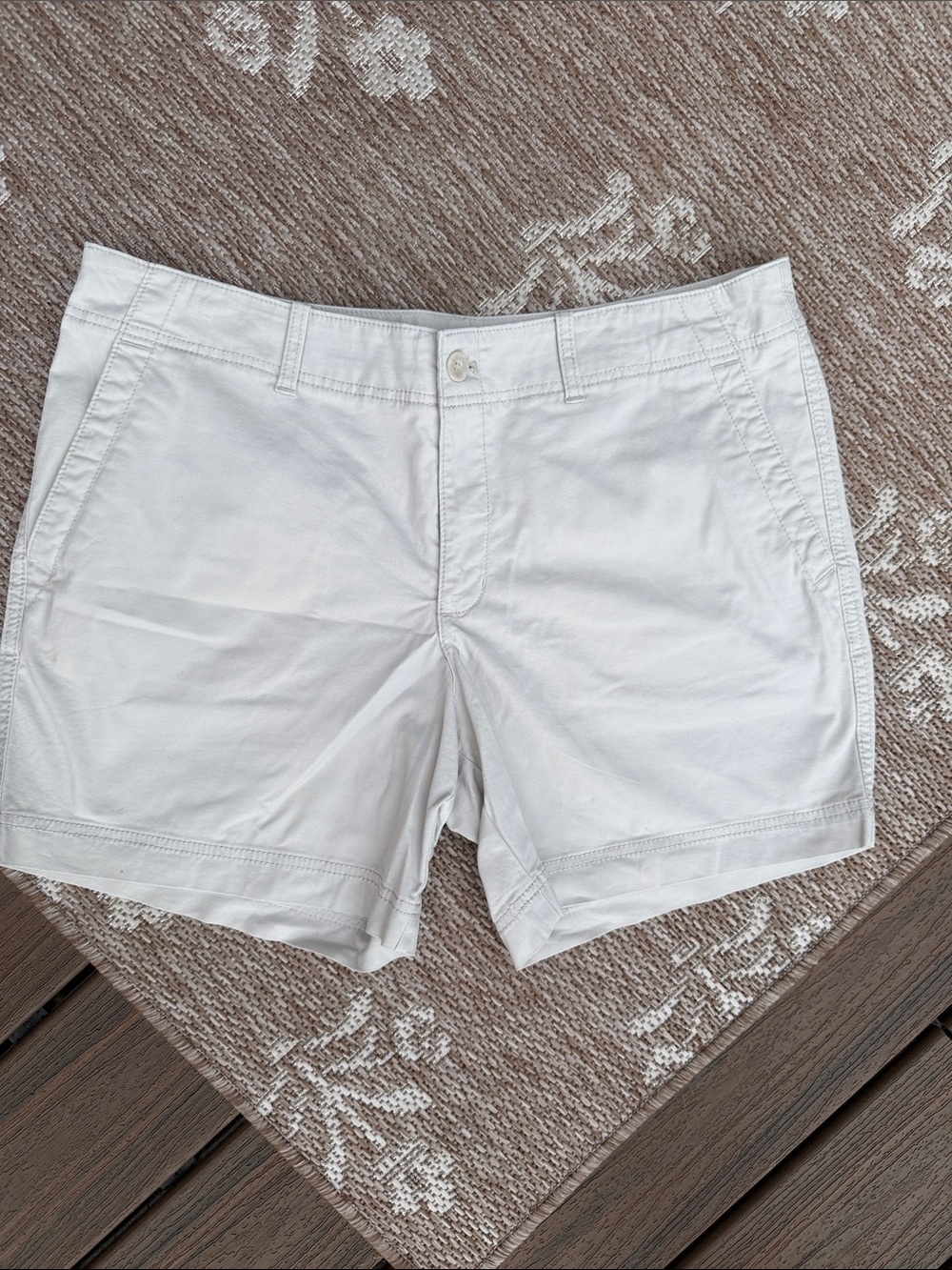 Eddie Bauer White Cotton Bermuda Shorts